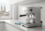 Kaffeemaschine entkalken in Zürich: Anleitung, Profi-Services und die präventive Evodrop-Lösung
